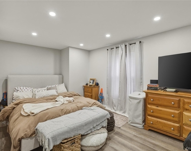 150 N Delaware Avenue - Photo Thumbnail 3