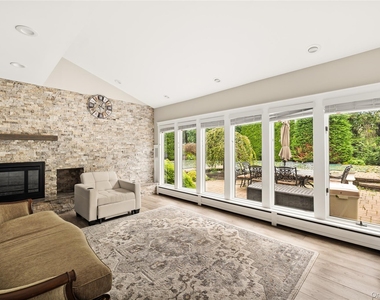 32 Glenmere Lane - Photo Thumbnail 9