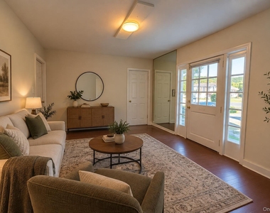 364 Ashford Avenue - Photo Thumbnail 4