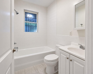 364 Ashford Avenue - Photo Thumbnail 2