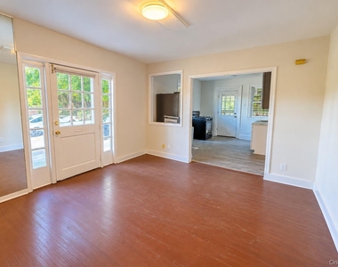 364 Ashford Avenue - Photo Thumbnail 5