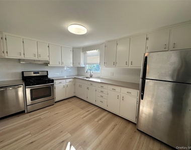 11 Gabriel Place - Photo Thumbnail 2