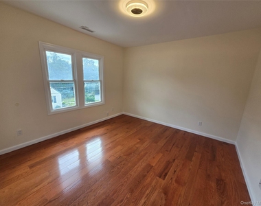 56 Riverdale Avenue - Photo Thumbnail 10