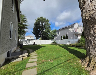 56 Riverdale Avenue - Photo Thumbnail 17