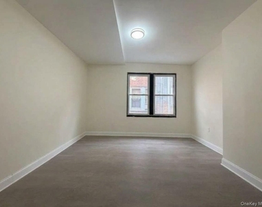 9 Morningside Avenue - Photo Thumbnail 7