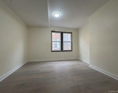 9 Morningside Avenue - Photo Thumbnail 4