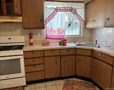 31-43 101 Street - Photo Thumbnail 4