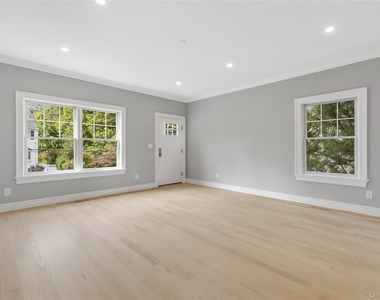 161 Ellsworth Avenue - Photo Thumbnail 1