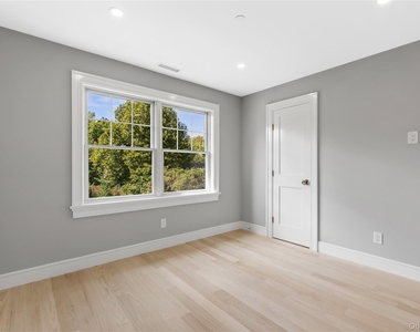 161 Ellsworth Avenue - Photo Thumbnail 21