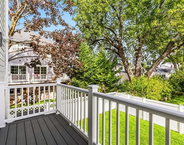 161 Ellsworth Avenue - Photo Thumbnail 13