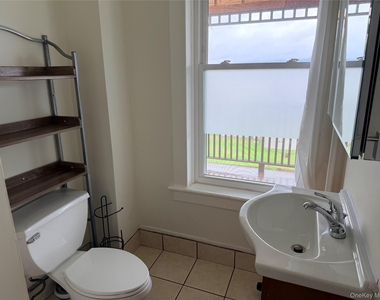 172 Grand Street - Photo Thumbnail 19