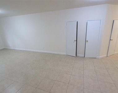 89-20 55th Avenue - Photo Thumbnail 31