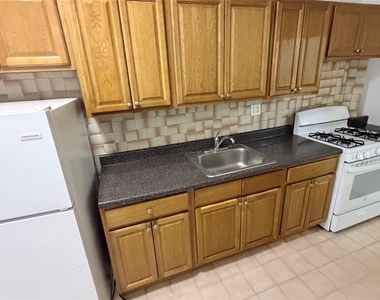 89-20 55th Avenue - Photo Thumbnail 10