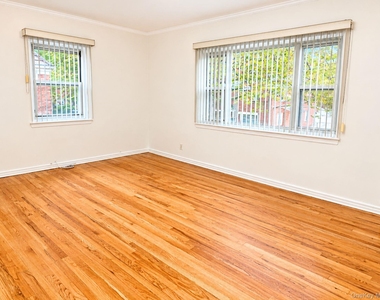 73-27 198th Street - Photo Thumbnail 2