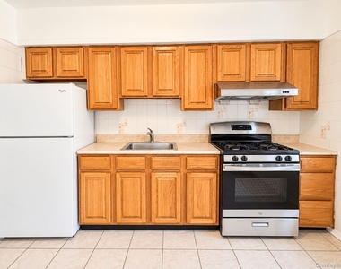 73-27 198th Street - Photo Thumbnail 4