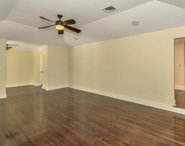 10 Laurel Cove Road - Photo Thumbnail 5