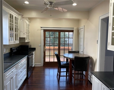 39 Archer Avenue - Photo Thumbnail 8