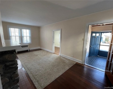 39 Archer Avenue - Photo Thumbnail 5