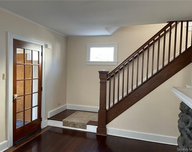 39 Archer Avenue - Photo Thumbnail 4