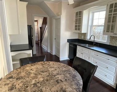 39 Archer Avenue - Photo Thumbnail 10