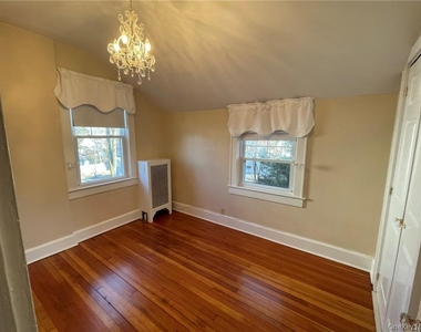 39 Archer Avenue - Photo Thumbnail 14