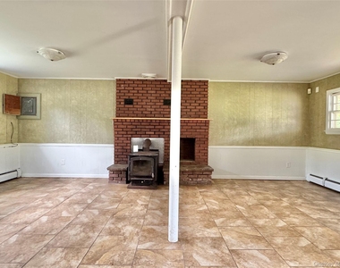 42 Merriewold Lane N - Photo Thumbnail 11