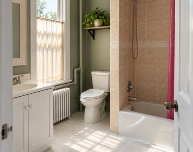 169 Beekman Avenue - Photo Thumbnail 7
