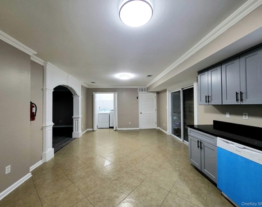 17 Blanchard Street - Photo Thumbnail 4
