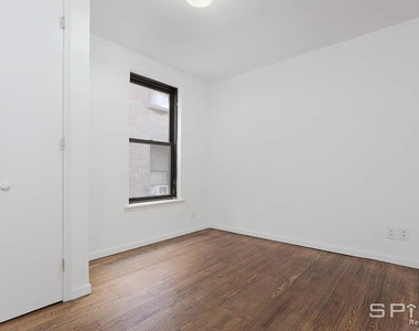 188 Claremont Avenue - Photo Thumbnail 8