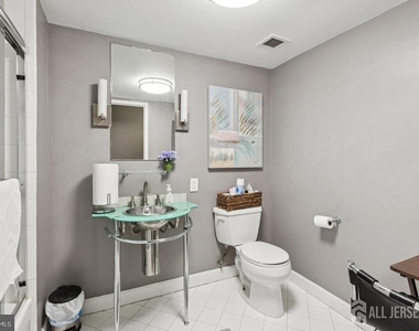 526 Pacific Avenue - Photo Thumbnail 18