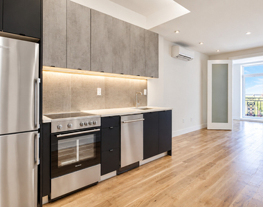 1004 Gates Avenue - Photo Thumbnail 1
