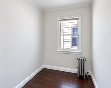 143-27 95th Avenue - Photo Thumbnail 6