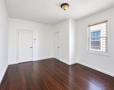 143-27 95th Avenue - Photo Thumbnail 4