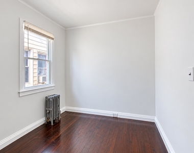 143-27 95th Avenue - Photo Thumbnail 7