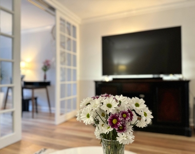 222 W 14th Street - Photo Thumbnail 8