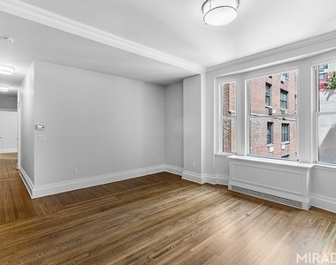 103 E 86th Street - Photo Thumbnail 2