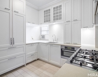 103 E 86th Street - Photo Thumbnail 3