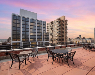 215 W 95th Street - Photo Thumbnail 6