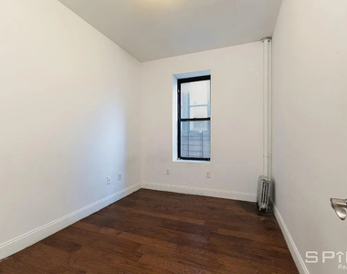 188 Claremont Avenue - Photo Thumbnail 9