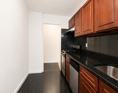 3139 Broadway - Photo Thumbnail 11