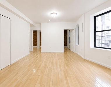 3139 Broadway - Photo Thumbnail 2
