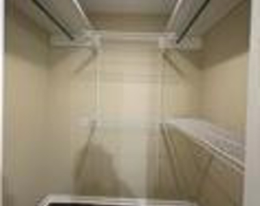 428 Georgetown Circle - Photo Thumbnail 13