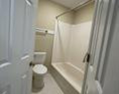 428 Georgetown Circle - Photo Thumbnail 15