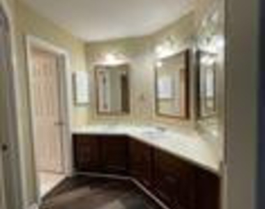 428 Georgetown Circle - Photo Thumbnail 12