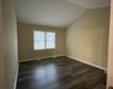 428 Georgetown Circle - Photo Thumbnail 14