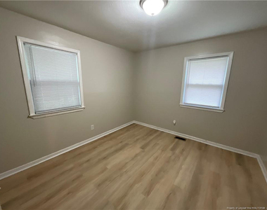 6105 Dandy Loop Road - Photo Thumbnail 12