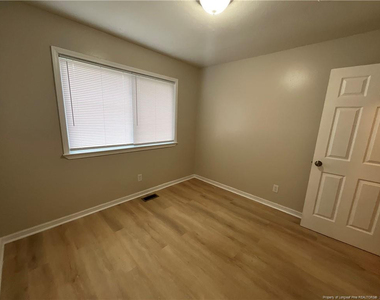 6105 Dandy Loop Road - Photo Thumbnail 10