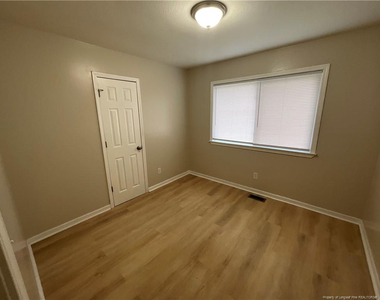 6105 Dandy Loop Road - Photo Thumbnail 8
