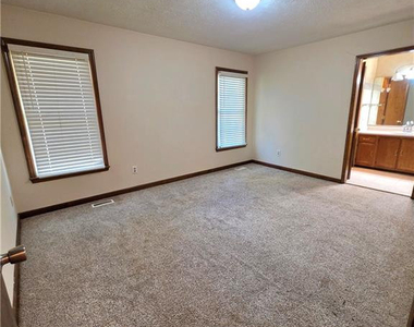 105 Wapiti Drive - Photo Thumbnail 18