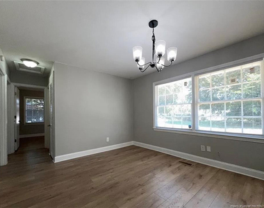 4438 Wellington Drive - Photo Thumbnail 8